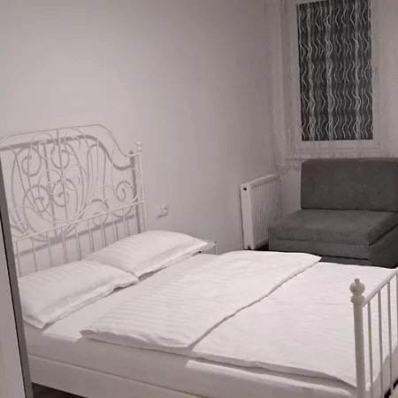 Stan Na Dan Apartment *